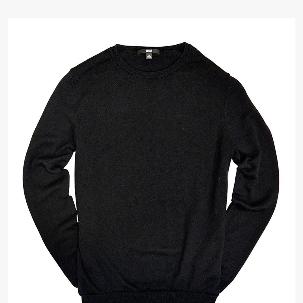Uniqlo Black sweater. Wears elegantly.